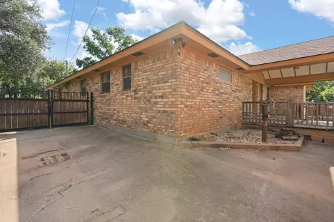 811 Mcanear St, Cleburne, TX 76033 photo 23