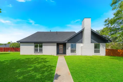 2623 Carmel Cir, Carrollton, TX 75006