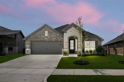 4329 Sun Meadow Dr, Joshua, TX 76058