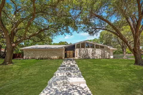 4600 Briarhaven Rd, Fort Worth, TX 76109