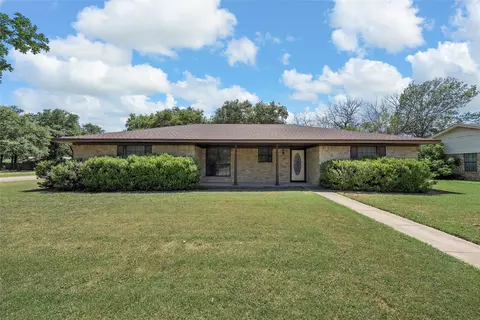 400 N Walnut St, Waco, TX 76705