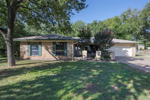 2004 Boca Vista Dr, Granbury, TX 76048