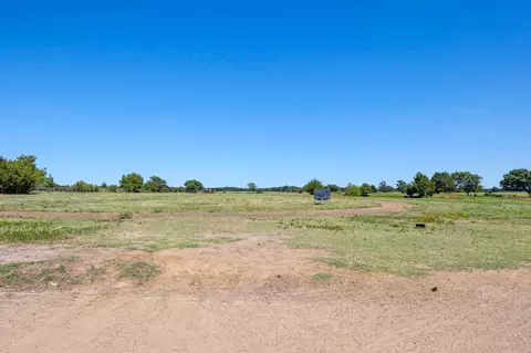 8445 Fm 2931, Pilot Point, TX 76258 photo 13