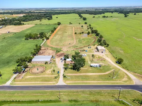 8445 Fm 2931, Pilot Point, TX 76258 photo 22