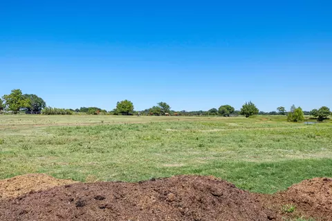 8445 Fm 2931, Pilot Point, TX 76258 photo 14