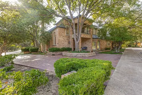 7740 Glen Albens Cir, Dallas, TX 75225