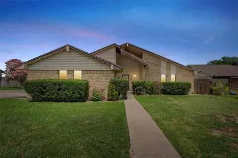 116 Boleman Dr, Hewitt, TX 76643