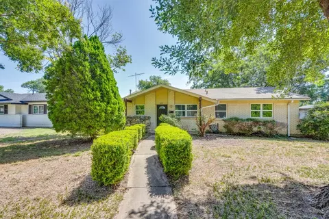 1620 Debbie Dr, Plano, TX 75074