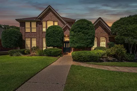 6704 Marthas Vineyard Dr, Arlington, TX 76001