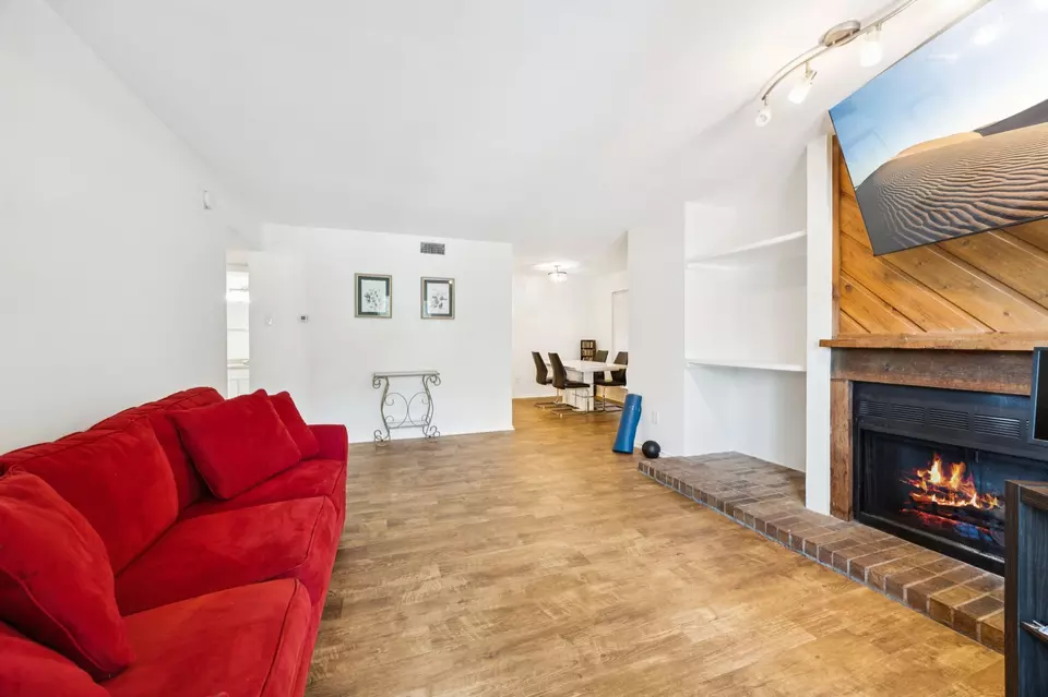 Living - 8109 Skillman St #2024, Dallas, TX 75231 photo 2 of 2