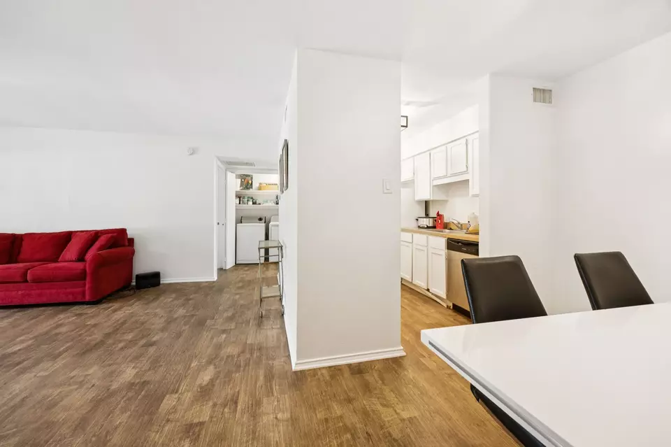 Dining - 8109 Skillman St #2024, Dallas, TX 75231 photo 1 of 3