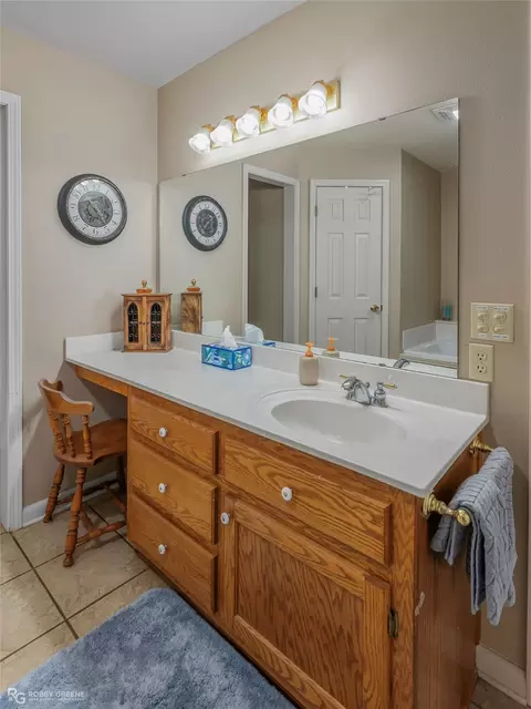 Bath - 19229 Highway 157, Plain Dealing, LA 71064 photo 1 of 5