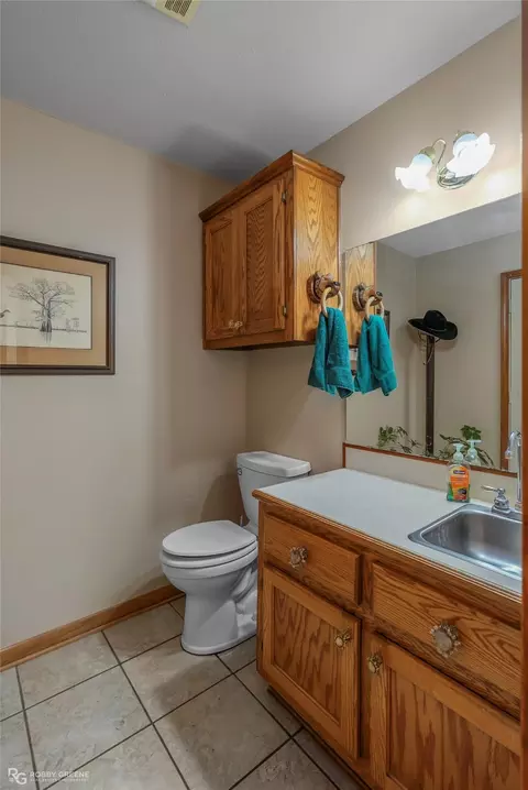 Bath - 19229 Highway 157, Plain Dealing, LA 71064 photo 5 of 5