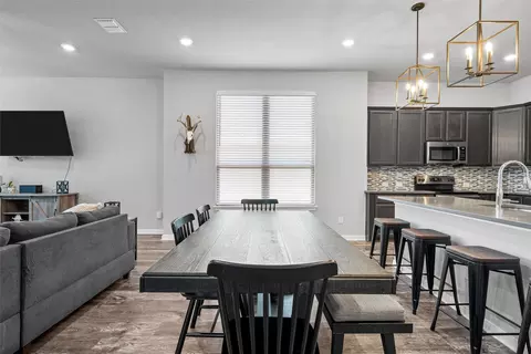 10240 Driskill Dr, Waco, TX 76708 photo 5