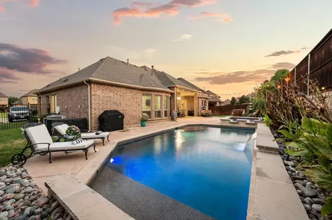 2217 Glasgow Dr, Trophy Club, TX 76262