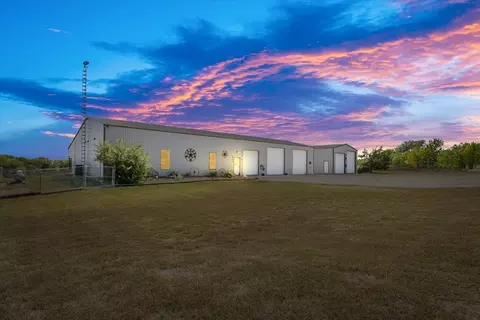 840 Cherokee Trl, Woodway, TX 76712