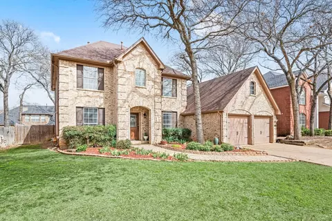 1812 Rolling Ridge Dr, Grapevine, TX 76051