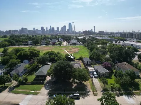 3210 Bataan St, Dallas, TX 75212