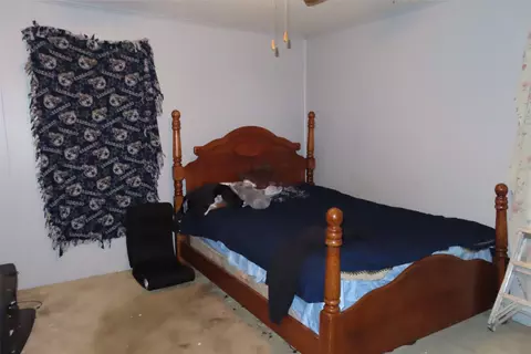 Bedroom - 201 North St, Springhill, LA 71075 photo 2 of 4