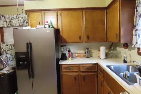Kitchen - 201 North St, Springhill, LA 71075 photo 1 of 2