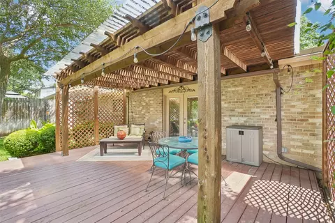 Exterior - 800 Shelmar Dr, Euless, TX 76039 photo 8 of 15