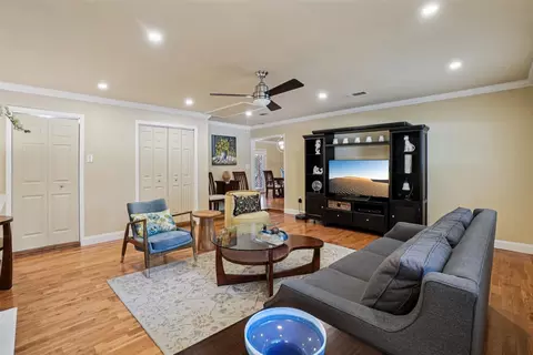 Living - 800 Shelmar Dr, Euless, TX 76039 photo 4 of 5