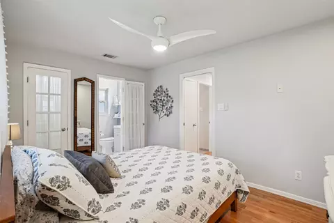 Bedroom - 800 Shelmar Dr, Euless, TX 76039 photo 5 of 6