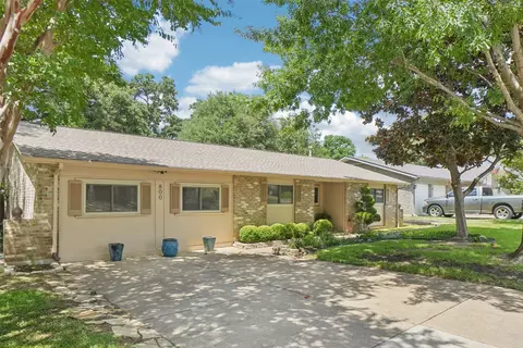 Exterior - 800 Shelmar Dr, Euless, TX 76039 photo 3 of 15