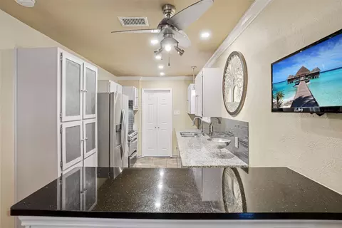 Kitchen - 800 Shelmar Dr, Euless, TX 76039 photo 6 of 6