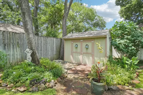 Exterior - 800 Shelmar Dr, Euless, TX 76039 photo 12 of 15