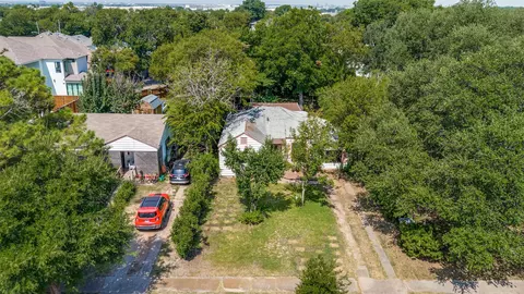 7219 Kaywood Dr, Dallas, TX 75209