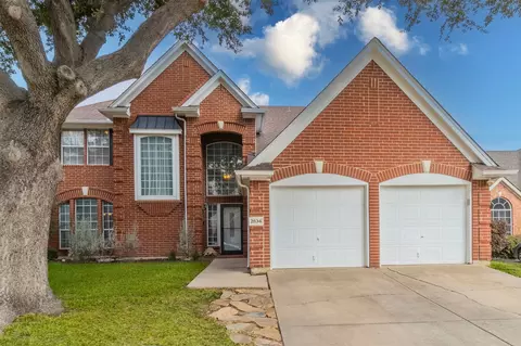 2834 Alcot Ln, Grand Prairie, TX 75052