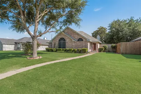 1212 Old Knoll Dr, Wylie, TX 75098
