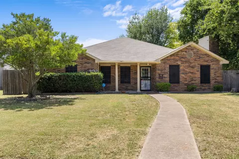 902 Wayne Ave, Duncanville, TX 75137