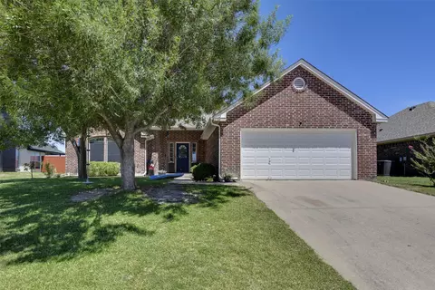 119 Chambers Creek Cir, Maypearl, TX 76064