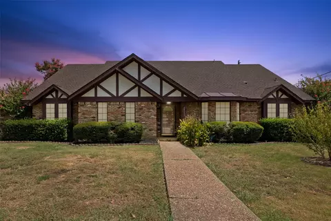 2411 Briarcliff Dr, Irving, TX 75062
