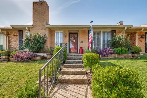 1215 Lexington Sq, Corsicana, TX 75110