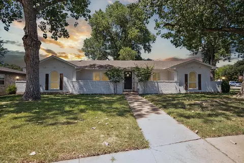 7549 Terry Dr, North Richland Hills, TX 76180