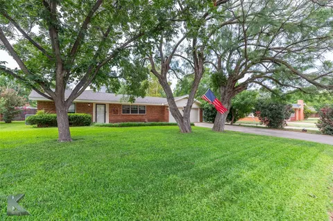 1765 Wychwood Dr, Abilene, TX 79605