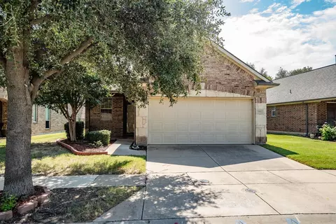 590 Sheldon Rd, Lantana, TX 76226