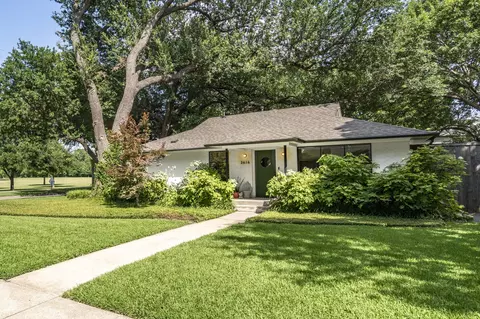 2616 Pasadena Pl, Dallas, TX 75214