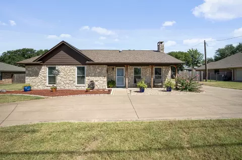 6420 Circo Dr, Granbury, TX 76049