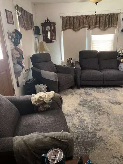 Living - 406 Mitchell Ave, Cleburne, TX 76033 photo 1 of 1