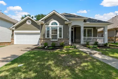 704 Mayberry Dr, Mckinney, TX 75071