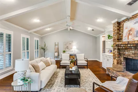 6724 River Bend Rd, Fort Worth, TX 76132