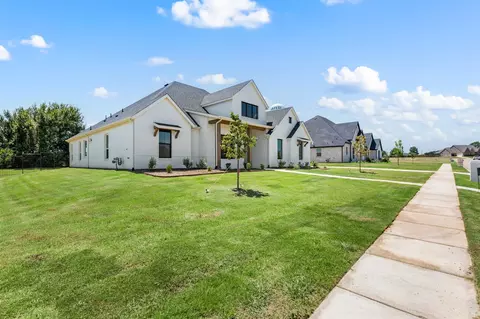 113 Highgate Ct, Boyd, TX 76023 photo 3