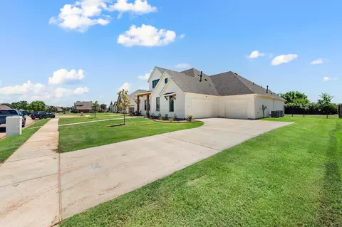 113 Highgate Ct, Boyd, TX 76023 photo 2