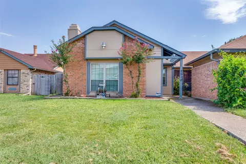 2510 E Timberview Ln, Arlington, TX 76014