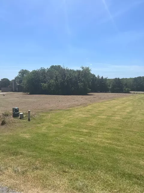 37 Hanna Cove Dr, Denison, TX 75020