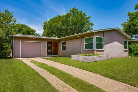 9741 Ash Creek Dr, Dallas, TX 75228